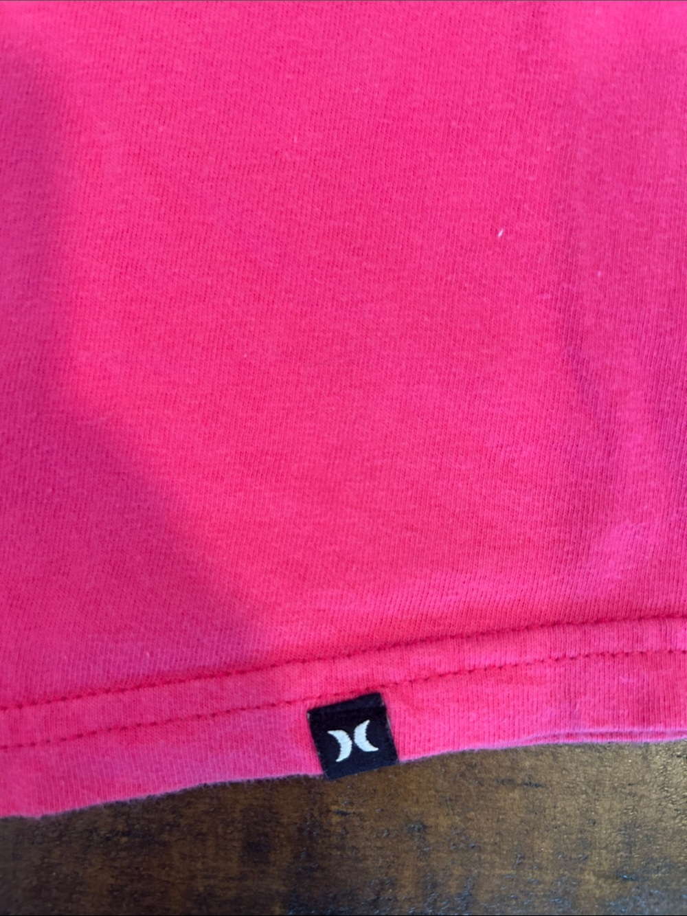 Men’s Size XL Classic Fit Hurley Bright Pink Logo Tee - Picture 3 of 3